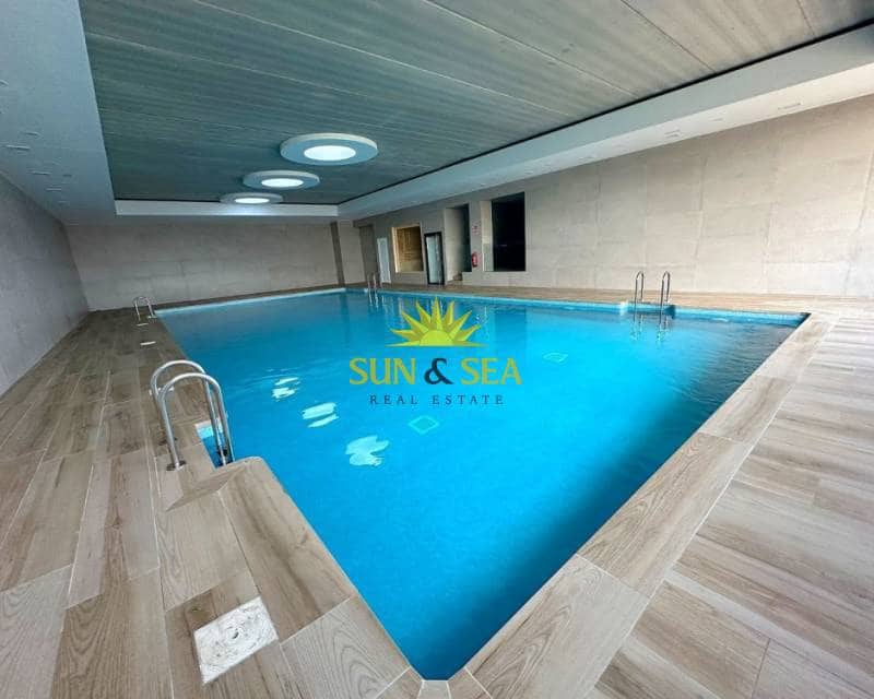 2 soveværelse Lejlighed til leje i Finestrat med swimmingpool - € 2.000 (Ref: 8906950)