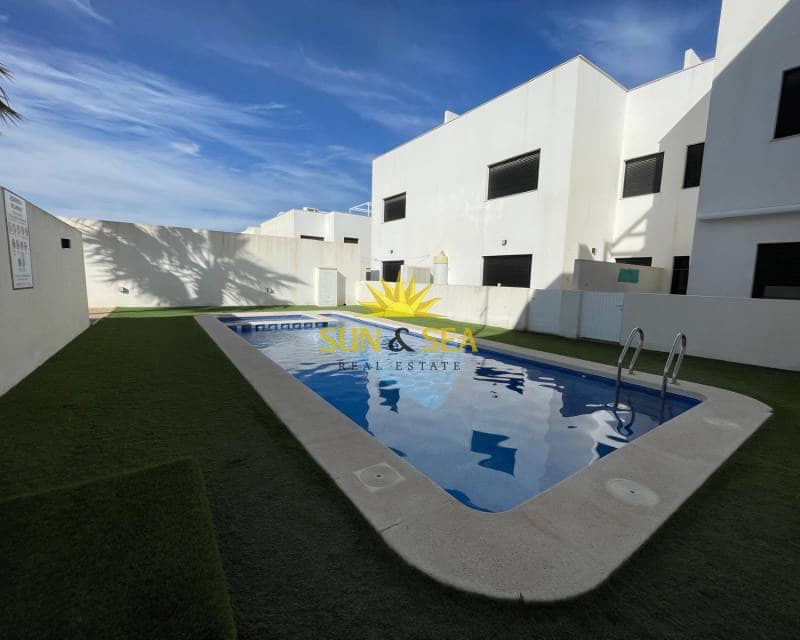 2 Zimmer Haus zu vermieten in San Pedro del Pinatar mit Pool - 2.000 € (Ref: 8907036)