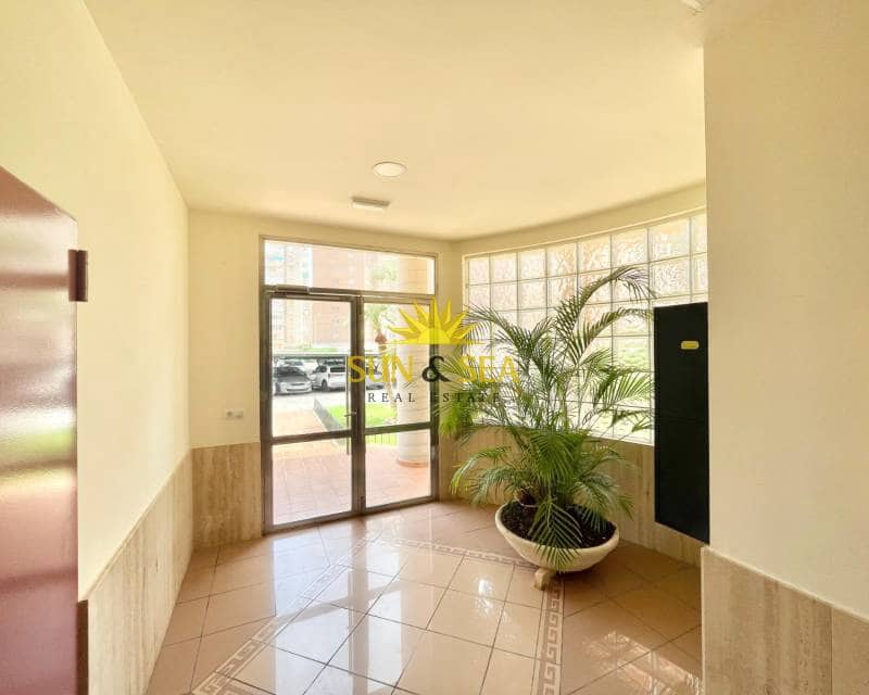2 soverom Leilighet til salgs i Dehesa de Campoamor med svømmebasseng garasje - € 650 (Ref: 8911441)