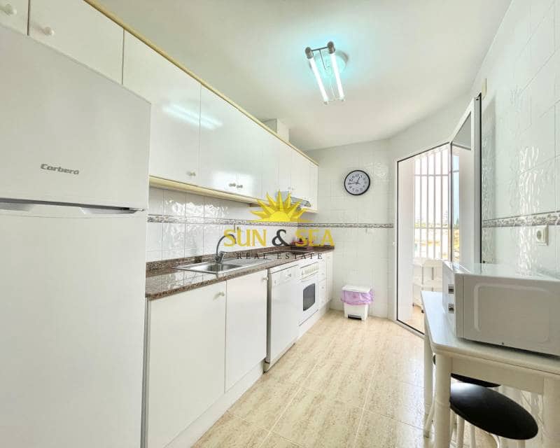 2 soverom Leilighet til salgs i Dehesa de Campoamor med svømmebasseng garasje - € 650 (Ref: 8911441)