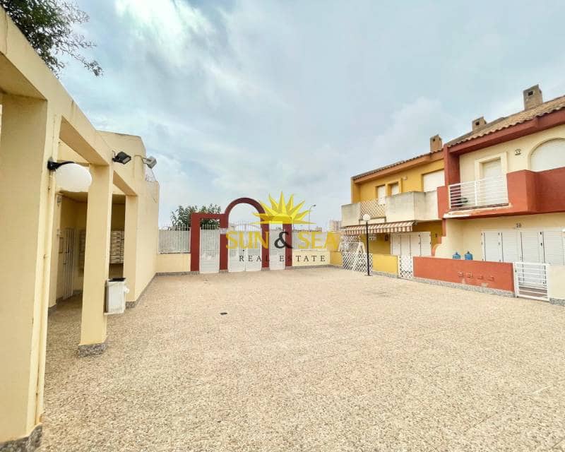 2 slaapkamer Huis te huur in Santiago de la Ribera met zwembad garage - € 800 (Ref: 8912086)