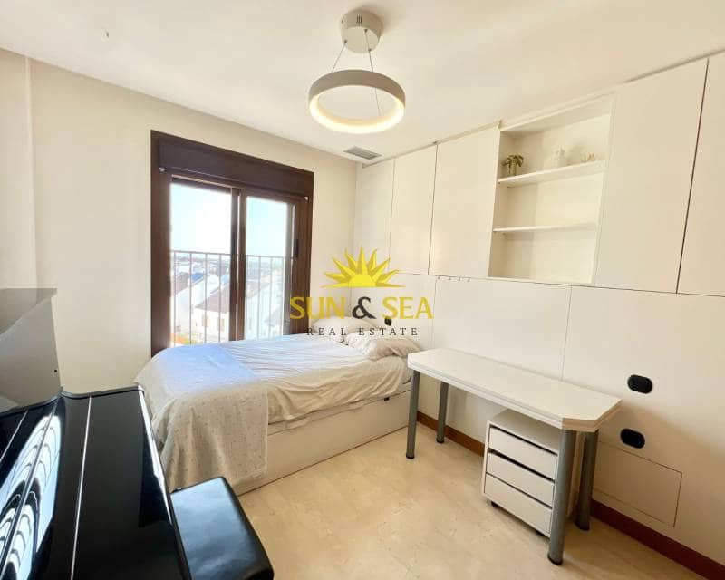 3 slaapkamer Appartement te huur in Guardamar del Segura met zwembad garage - € 2.100 (Ref: 8912475)