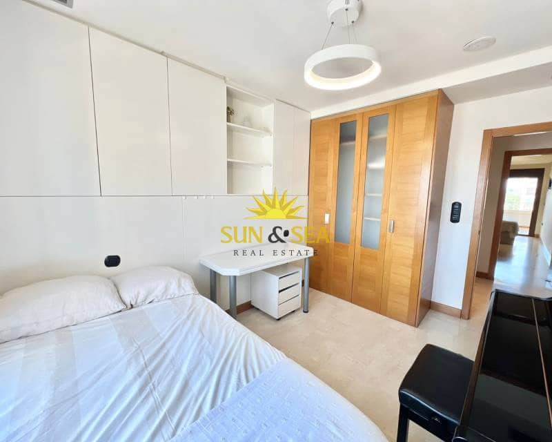 3 slaapkamer Appartement te huur in Guardamar del Segura met zwembad garage - € 2.100 (Ref: 8912475)