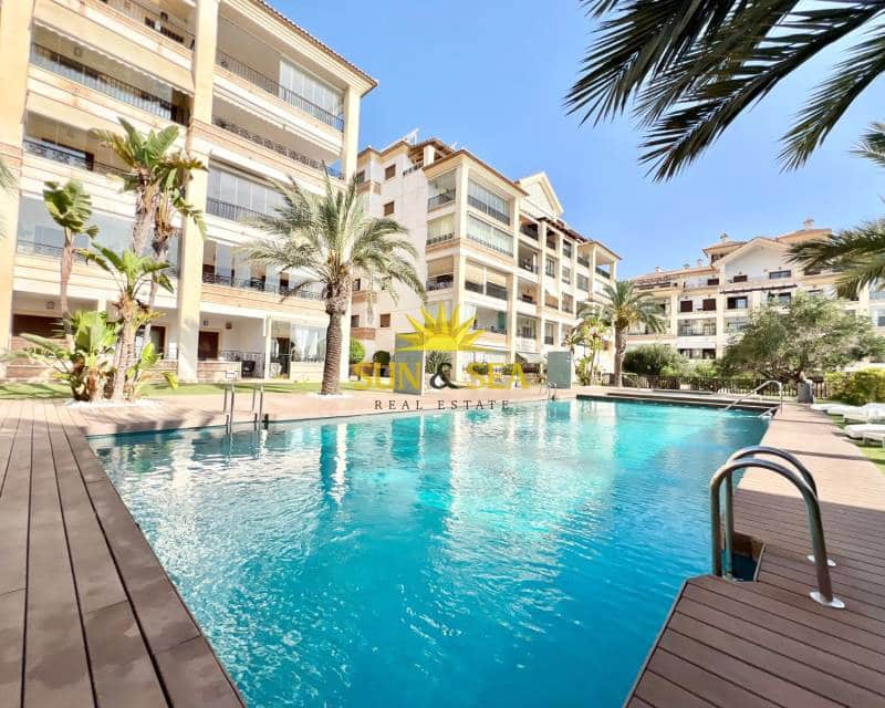 3 slaapkamer Appartement te huur in Guardamar del Segura met zwembad garage - € 2.100 (Ref: 8912475)