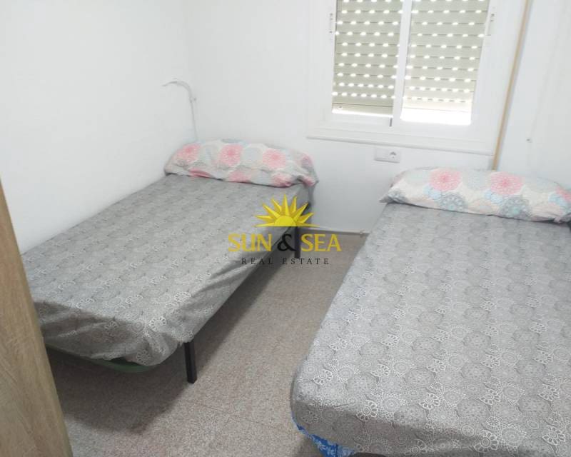 3 bedroom Apartment for rent in Santa Pola - € 850 (Ref: 8917468)