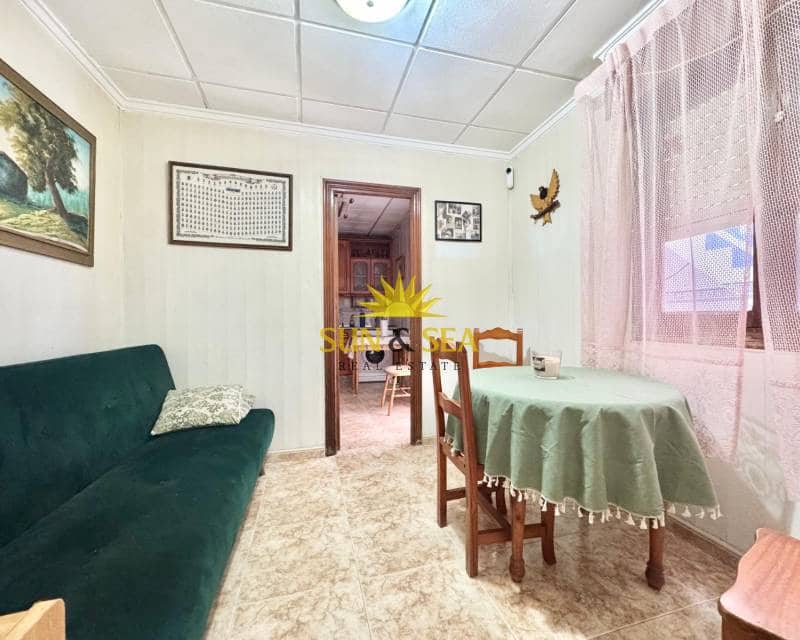 4 soveværelse Villa til salg i Torrevieja - € 150.000 (Ref: 8922562)