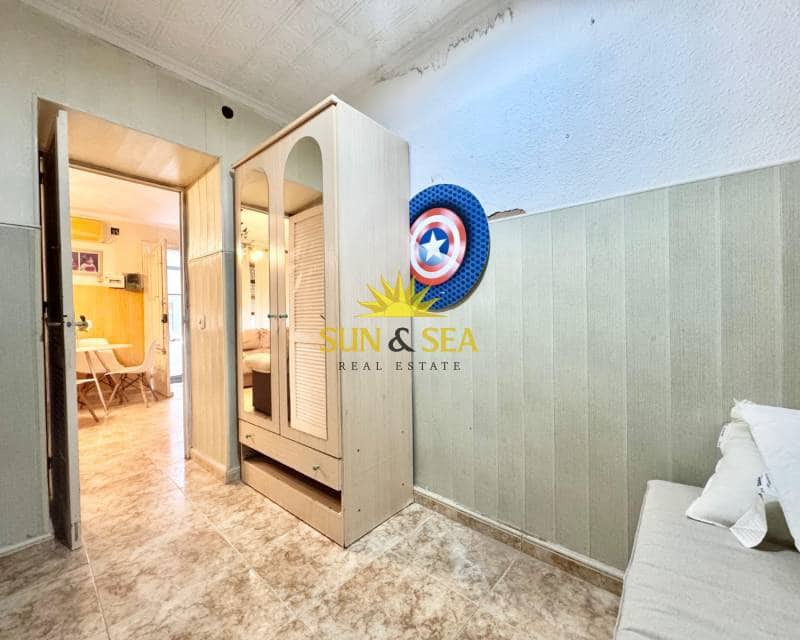 4 soveværelse Villa til salg i Torrevieja - € 150.000 (Ref: 8922562)