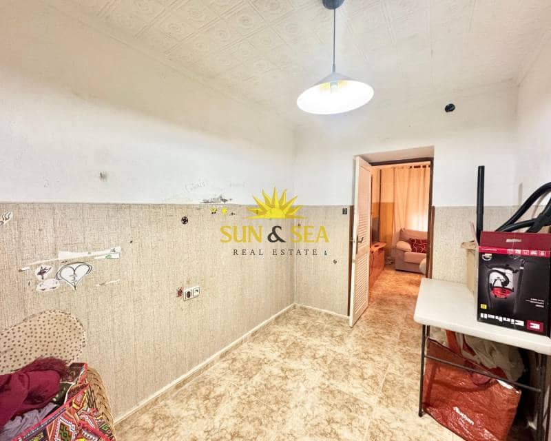 4 soveværelse Villa til salg i Torrevieja - € 150.000 (Ref: 8922562)