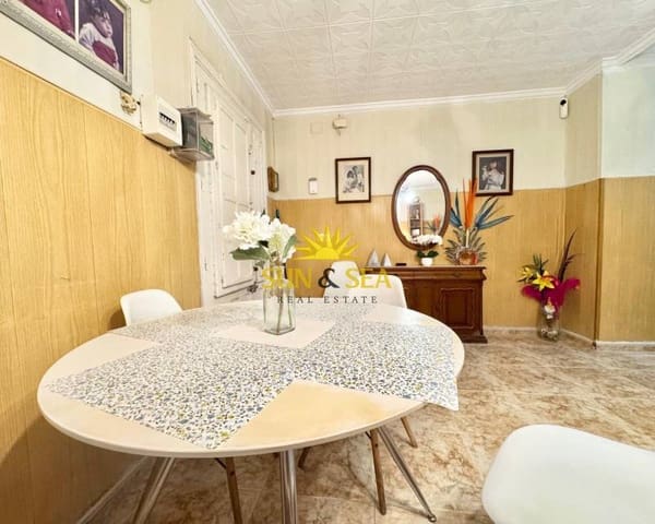 4 sovrum Villa till salu i Centro - Muelle Pesquero, Torrevieja - 150 000 € (Ref: 8922562)