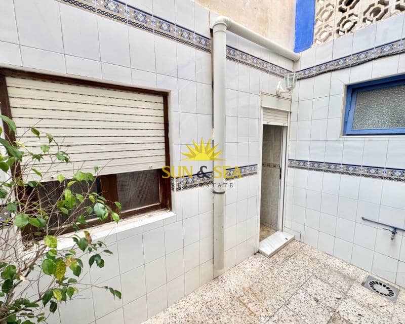 4 soveværelse Villa til salg i Torrevieja - € 150.000 (Ref: 8922562)