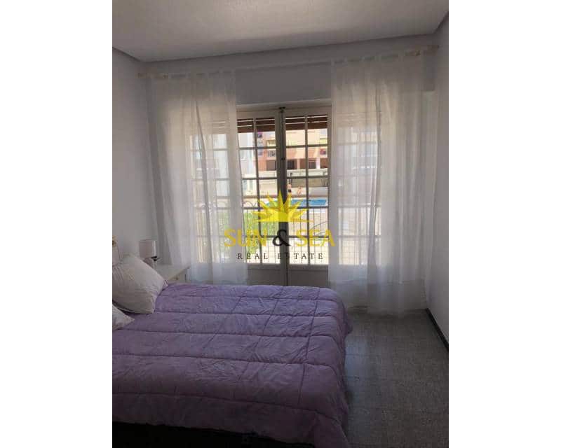 3 makuuhuone Huoneisto myytävänä paikassa Santa Pola mukana uima-altaan - 255 000 € (Ref: 8924780)