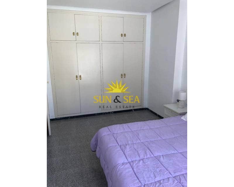 3 makuuhuone Huoneisto myytävänä paikassa Santa Pola mukana uima-altaan - 255 000 € (Ref: 8924780)