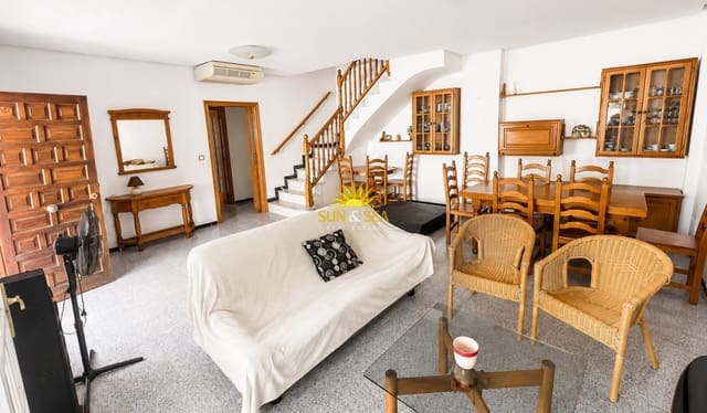 5 soveværelse Byhus til salg i Calas Santiago Bernabéu, Santa Pola - € 290.000 (Ref: 8924781)