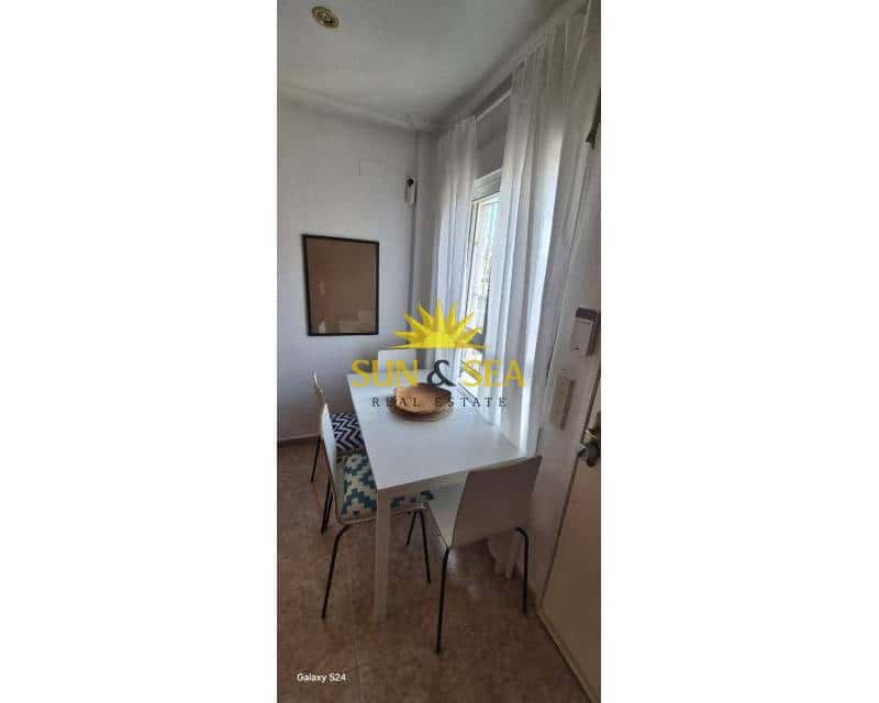 2 soveværelse Byhus til leje i Santa Pola med swimmingpool - € 1.000 (Ref: 8925346)