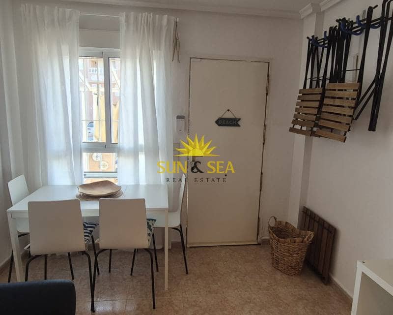 2 soveværelse Byhus til leje i Santa Pola med swimmingpool - € 1.000 (Ref: 8925346)