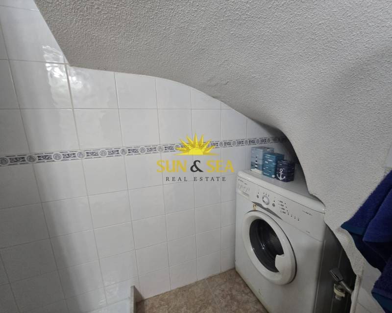 2 soveværelse Byhus til leje i Santa Pola med swimmingpool - € 1.000 (Ref: 8925346)