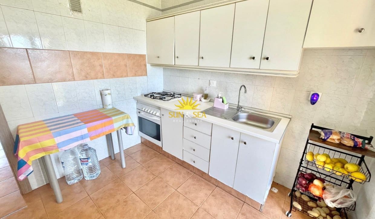 2 bedroom Apartment for holiday rental in Playa Honda with pool - € 650 (Ref: 8925347)