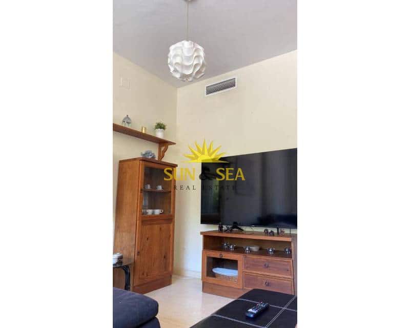 2 quarto Apartamento para arrendar em Benidorm com piscina garagem - 1 300 € (Ref: 8930645)