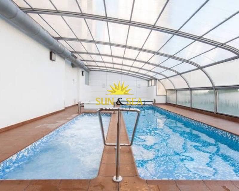 2 quarto Apartamento para arrendar em Benidorm com piscina garagem - 1 300 € (Ref: 8930645)