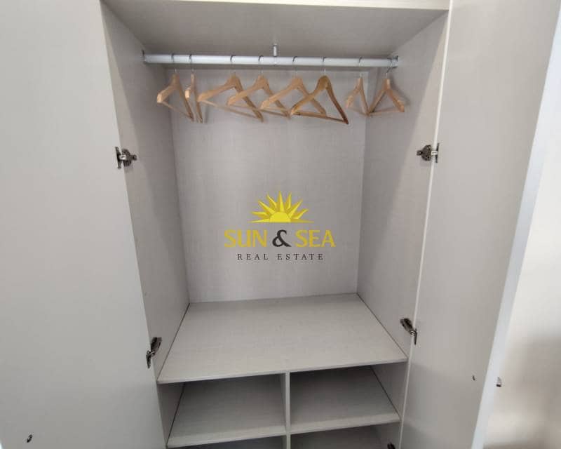 3 Zimmer Villa zu verkaufen in Los Balcones mit Pool Garage - 550.000 € (Ref: 8930650)