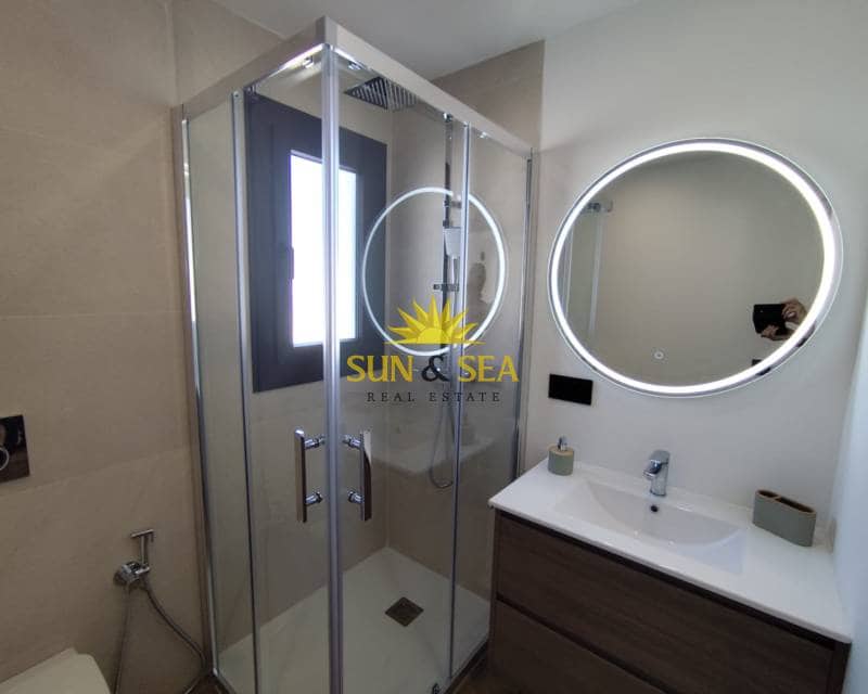 3 Zimmer Villa zu verkaufen in Los Balcones mit Pool Garage - 550.000 € (Ref: 8930650)