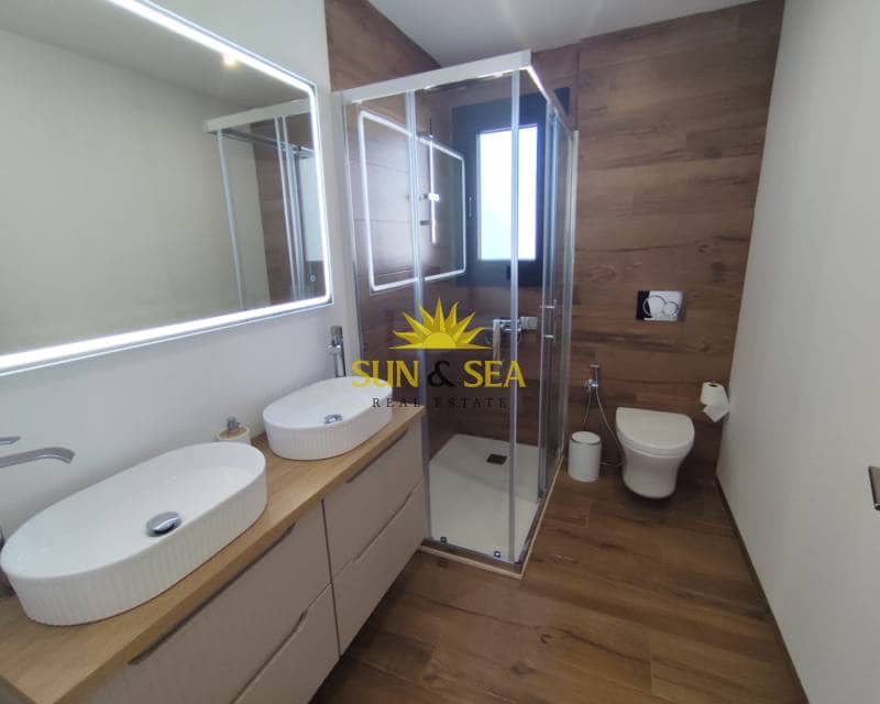 3 Zimmer Villa zu verkaufen in Los Balcones mit Pool Garage - 550.000 € (Ref: 8930650)