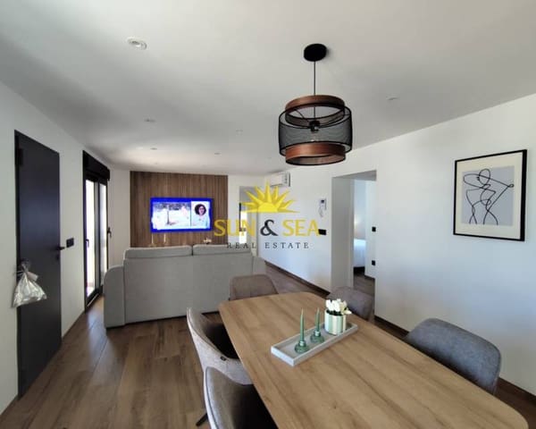 3 Zimmer Villa zu verkaufen in Los Balcones mit Pool Garage - 550.000 € (Ref: 8930650)