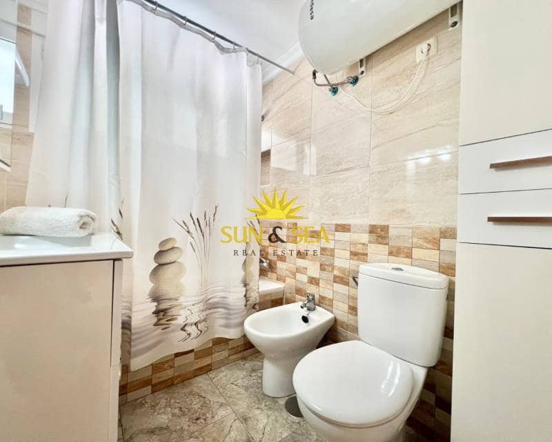 3 soveværelse Lejlighed til leje i La Manga del Mar Menor - € 750 (Ref: 8931507)