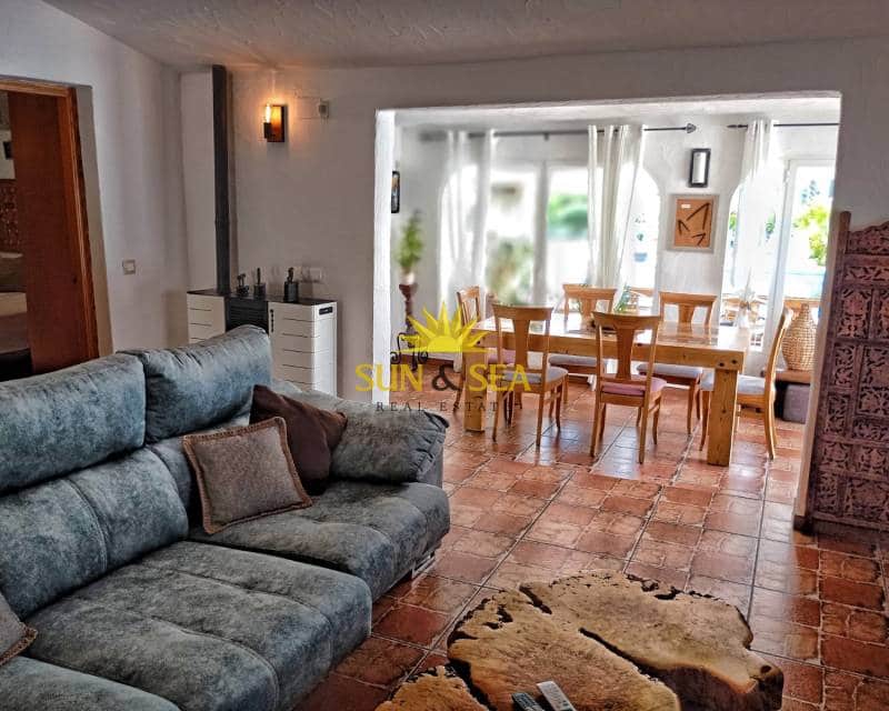 5 bedroom Villa for rent in Teulada with pool garage - € 2,700 (Ref: 8931687)