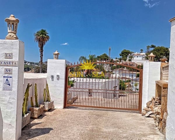 5 quarto Moradia para arrendar em Teulada Pueblo, Teulada-Moraira com piscina garagem - 2 700 € (Ref: 8931687)