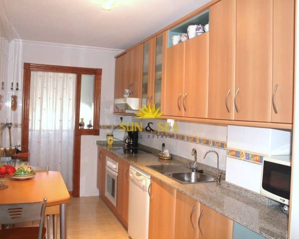 3 sovrum Lägenhet att hyra i La Manga del Mar Menor med pool - 900 € (Ref: 8934618)