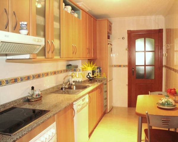 3 sovrum Lägenhet att hyra i La Manga del Mar Menor med pool - 900 € (Ref: 8934618)