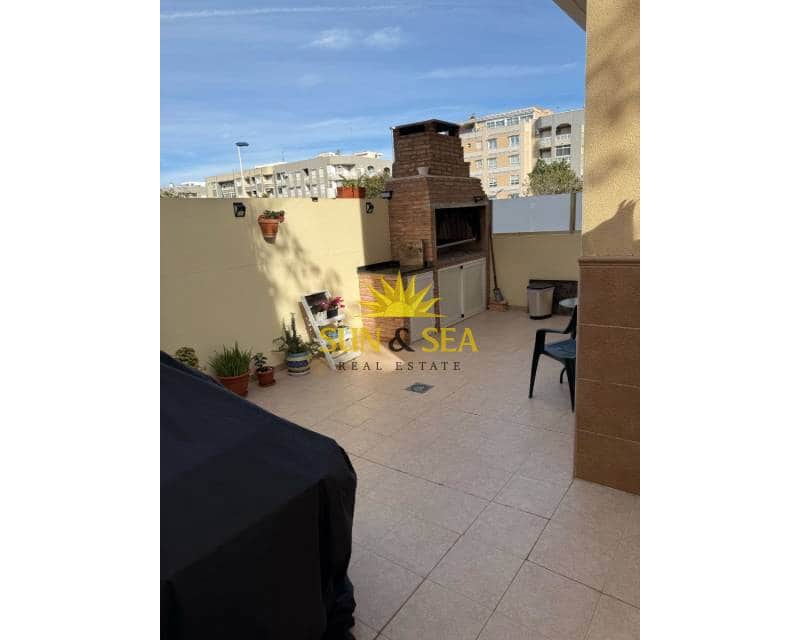 3 Zimmer Villa zu verkaufen in Guardamar del Segura mit Garage - 299.000 € (Ref: 8935498)