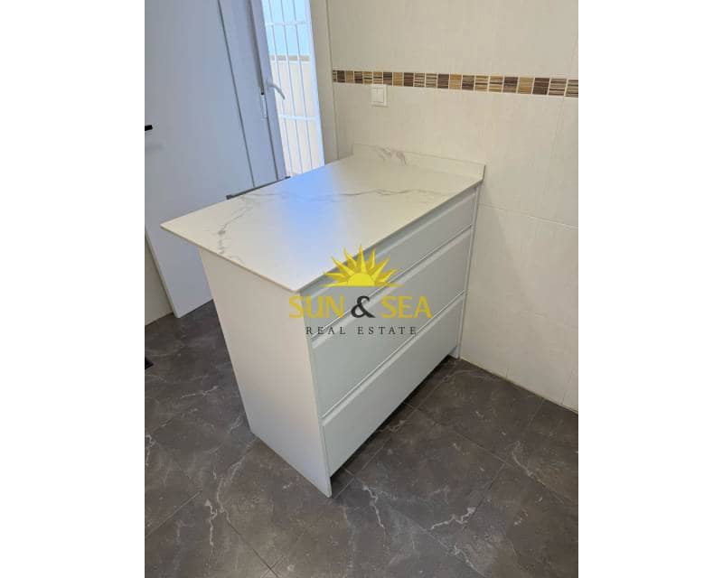 3 Zimmer Villa zu verkaufen in Guardamar del Segura mit Garage - 299.000 € (Ref: 8935498)