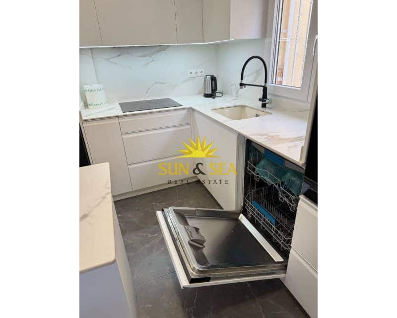 3 Zimmer Villa zu verkaufen in Guardamar del Segura mit Garage - 299.000 € (Ref: 8935498)