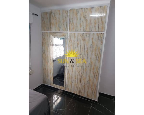 4 makuuhuone Huoneisto vuokrattavana paikassa Los Frutales, Torrevieja - 1 350 € (Ref: 8937951)