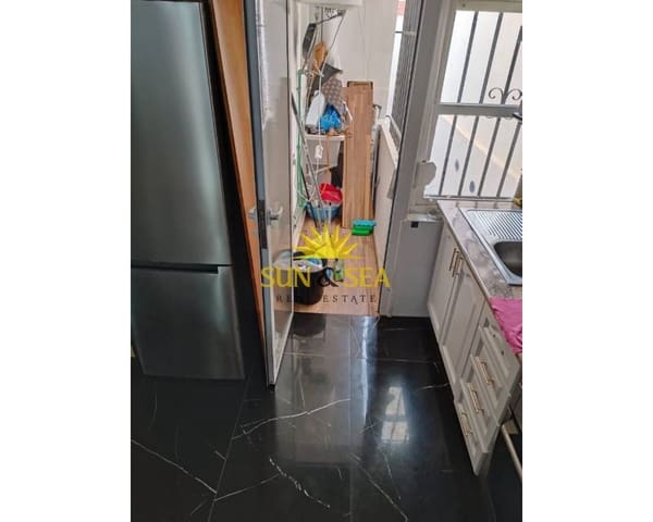4 makuuhuone Huoneisto vuokrattavana paikassa Los Frutales, Torrevieja - 1 350 € (Ref: 8937951)