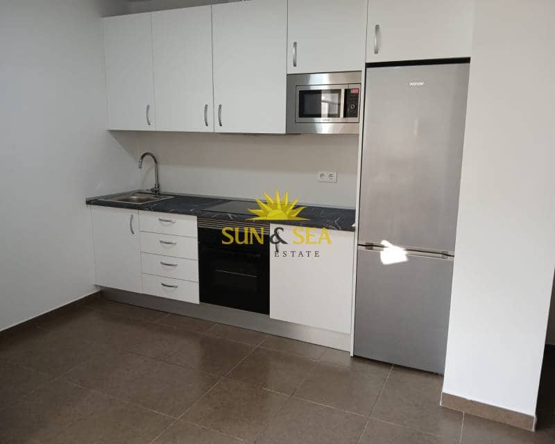 Apartamento de 3 habitaciones en San Vicente / Sant Vicent del Raspeig en alquiler vacacional - 1.200 € (Ref: 8937952)