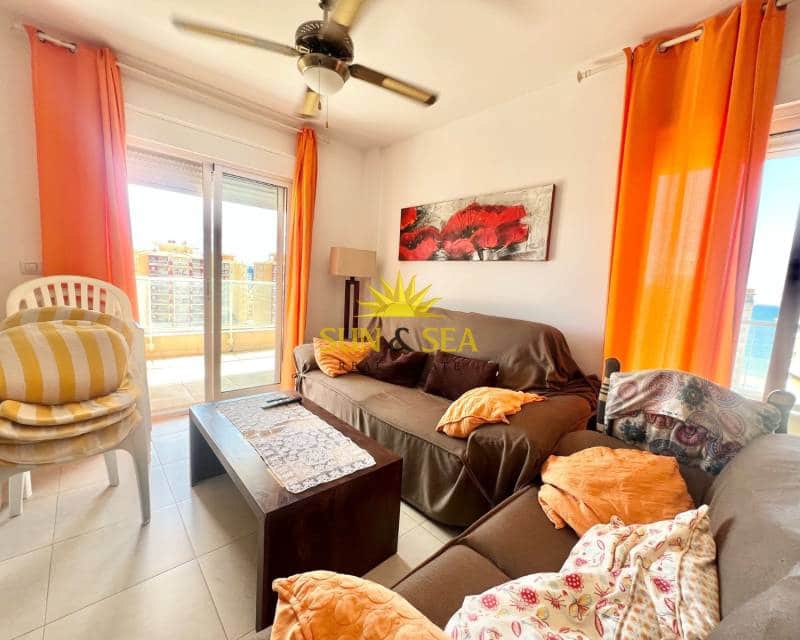 3 soveværelse Penthouse til leje i La Manga del Mar Menor med swimmingpool - € 850 (Ref: 8938231)