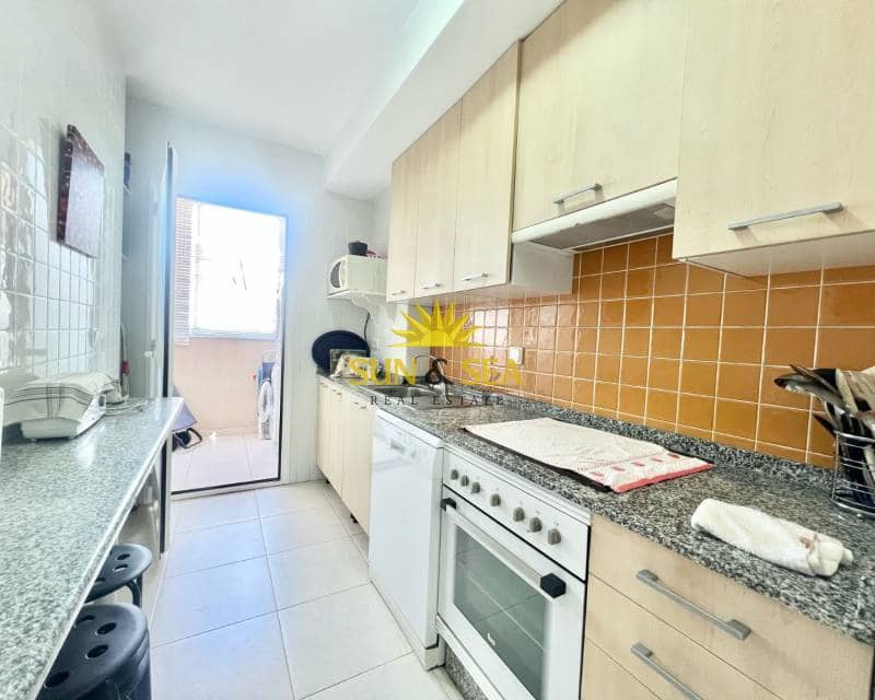 3 soveværelse Penthouse til leje i La Manga del Mar Menor med swimmingpool - € 850 (Ref: 8938231)