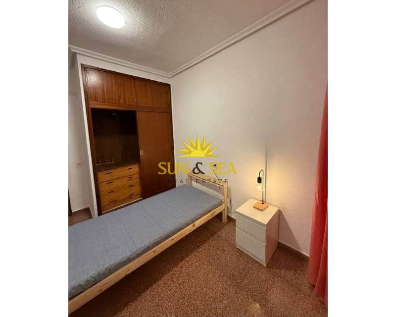 3 quarto Apartamento para arrendar em Murcia cidade - 1 200 € (Ref: 8938232)