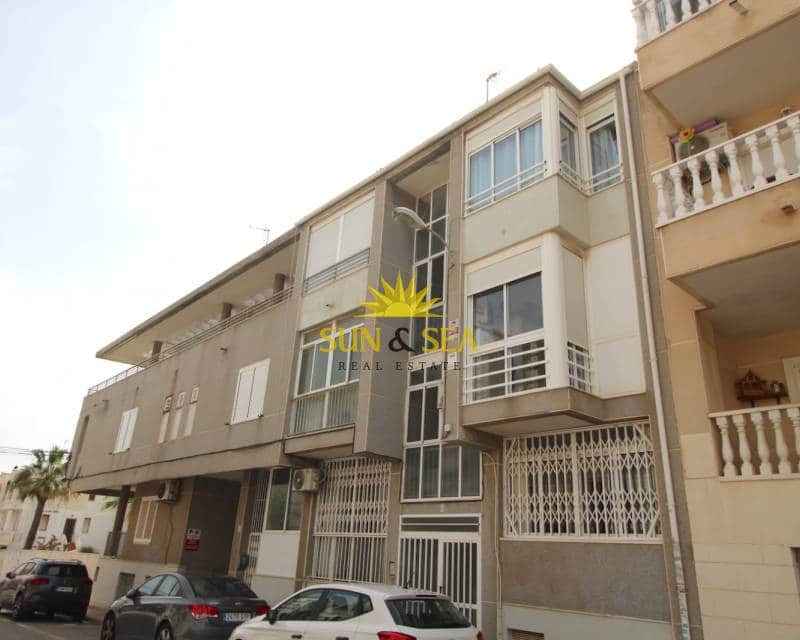 2 bedroom Apartment for sale in Torrevieja - € 125,000 (Ref: 8938233)