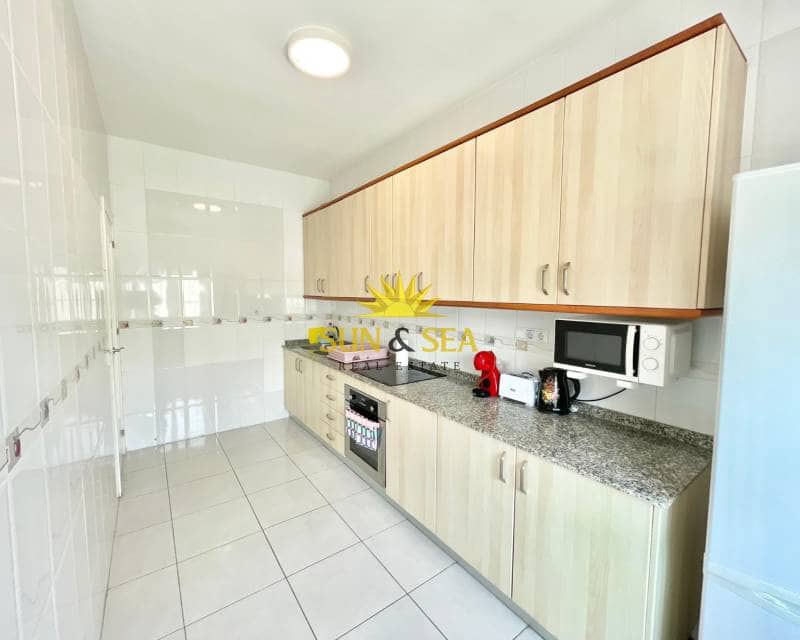 3 makuuhuone Huoneisto vuokrattavana paikassa Torrevieja mukana uima-altaan - 950 € (Ref: 8938235)