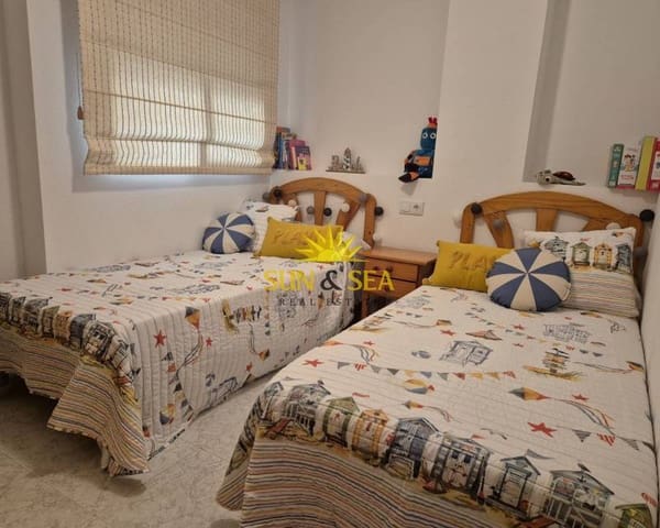 Apartamento de 2 habitaciones en Guardamar Playa, Guardamar del Segura en alquiler vacacional con piscina - 700 € (Ref: 8947254)