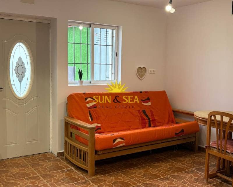2 camera da letto Bungalow da affittare in Torrevieja - 850 € (Rif: 8947255)