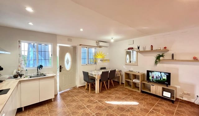 Bungalow de 2 chambres à louer à El Chaparral - La Siesta - La Torreta, Torrevieja - 850 € (Ref: 8947255)