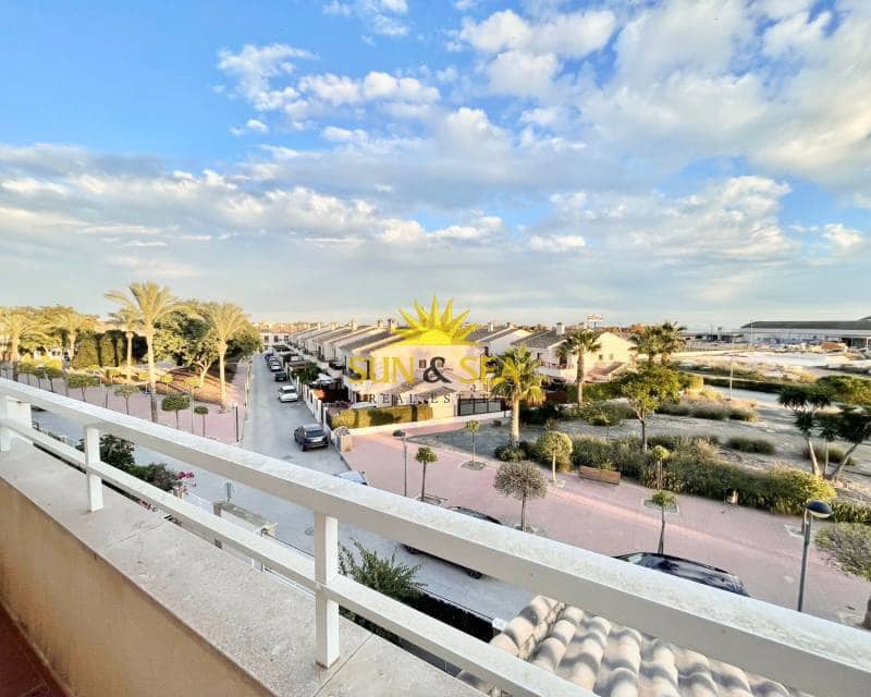 3 bedroom Apartment for rent in San Cayetano - € 700 (Ref: 8948214)