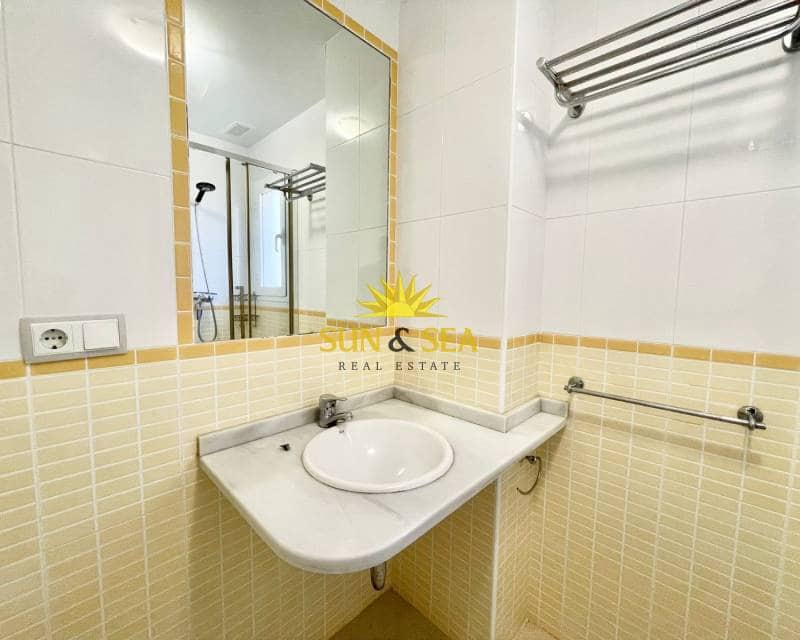 3 bedroom Apartment for rent in San Cayetano - € 700 (Ref: 8948214)