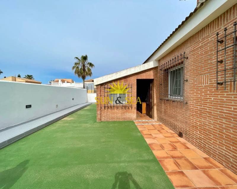 4 quarto Moradia para arrendar em La Manga del Mar Menor com garagem - 2 000 € (Ref: 8949967)