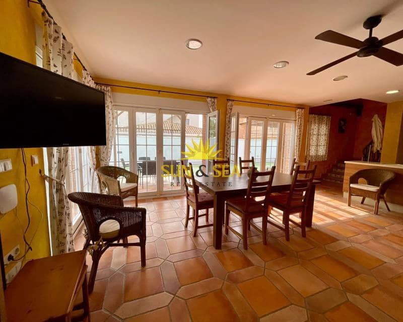 4 quarto Moradia para arrendar em La Manga del Mar Menor com garagem - 2 000 € (Ref: 8949967)